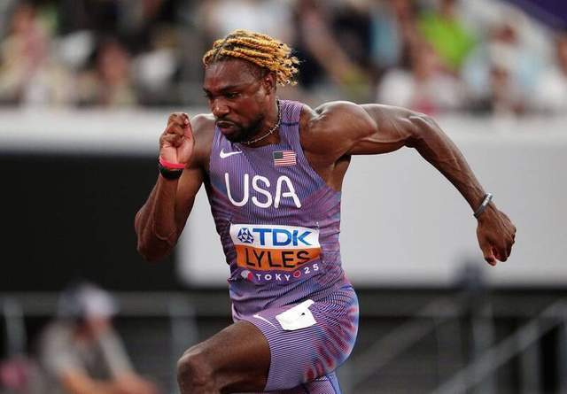 牙买加闪电, 罗斯运动员