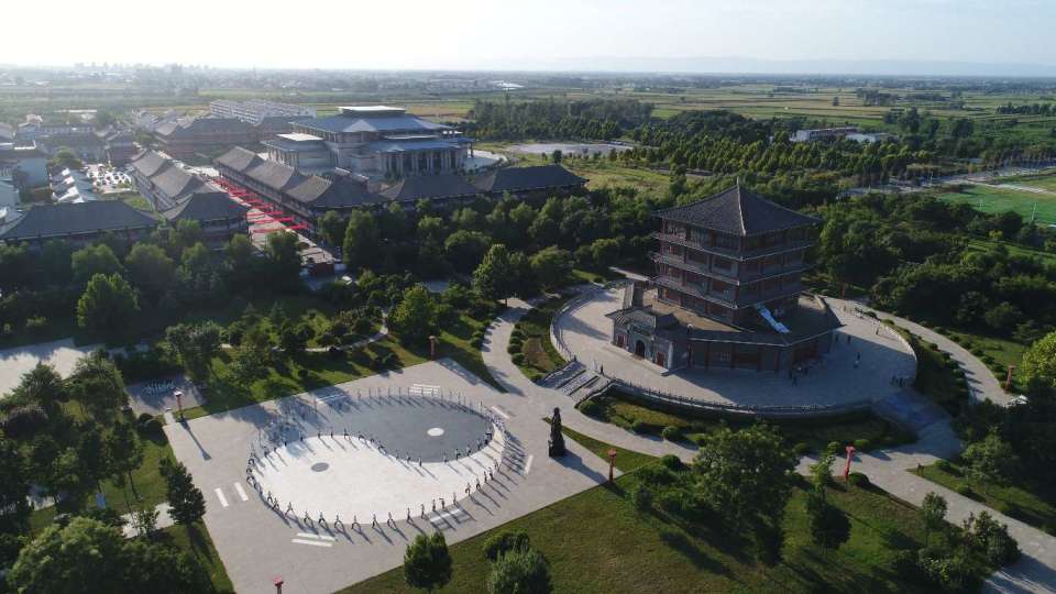 首先映入眼 首先映入眼